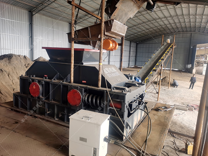 鵝卵石對輥破碎機介紹，為什么選擇金聯機械？