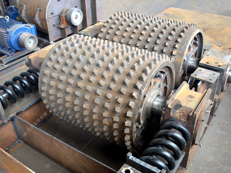 煤礦作業(yè)環(huán)境惡劣，雙齒輥破碎機在耐用性與可靠性上做了哪些文章？